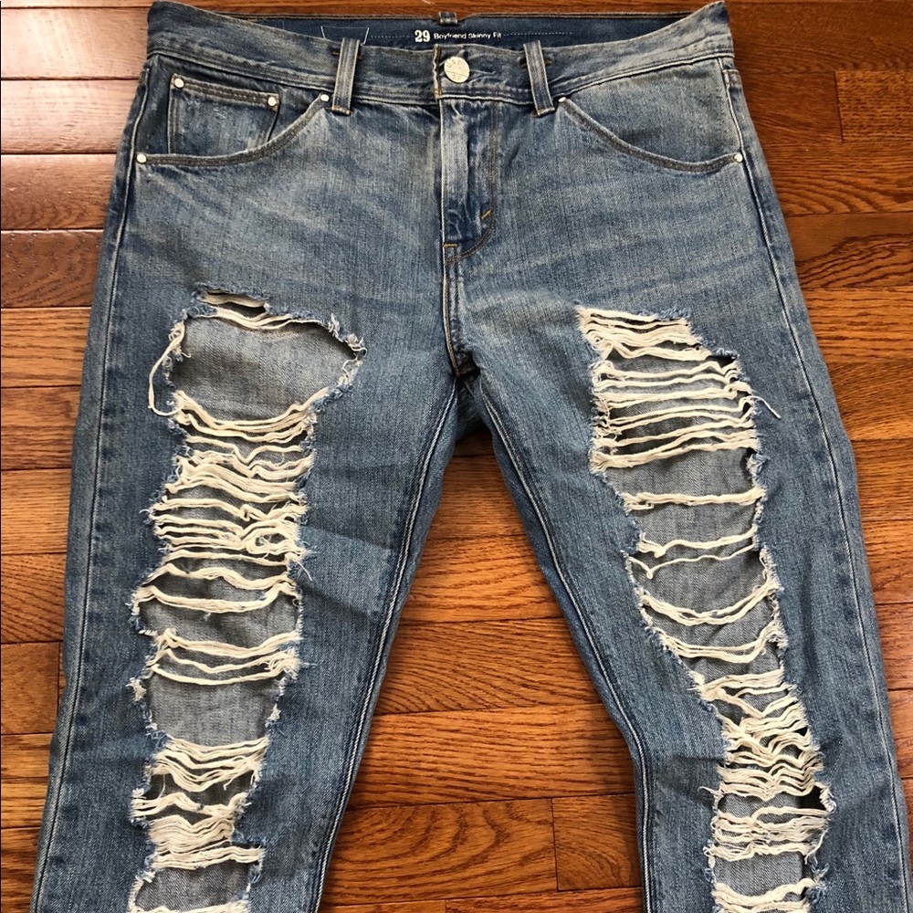 Levi’s Ripped Dad Jeans - Picture 4 of 8